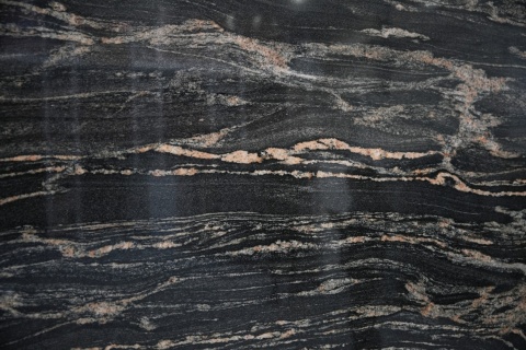 Cosmic Gold, granit naturalny, czarno-grafitowy ze złotym użyleniem