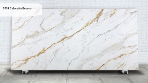 Płyta Avant Quartz 5751 Calacatta Besson poler 20 mm z dekoracyjnym marmurowym rysunkiem