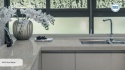 Blat kuchenny Avant Quartz 9030 Royal Beige poler 20 mm ze zlewem i storczykiem
