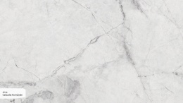 Zbliżenie Avant Quartz 5710 Calacatta Normandie poler 20 mm z delikatnym szarym użyleniem