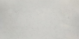 InterQ Venatino Polished 20 mm – jasny konglomerat kwarco-granitowy o subtelnym szaro-popielatym rysunku