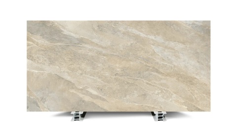 Brachot Uniceramica Ardesia Beige Bookmatch strutturata – beżowy spiek kwarcowy o kamiennym rysunku