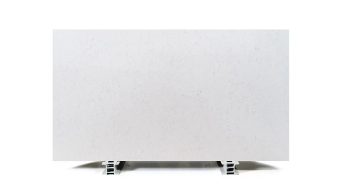 Brachot Unistone Bianco Carrara Santorini polished jasny konglomerat kwarcowy z delikatnym szarym użyleniem