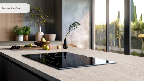 Blat kuchenny wykonany z beżowego  spieku Travertino Stone Beige