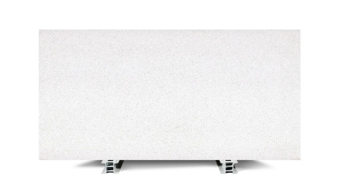 Brachot BQS White Mirrorlux polished jasny konglomerat kwarcowy o białej powierzchni z drobną strukturą