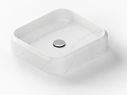 Umywalka Integrity Marie S Silestone Ethereal Noctis z jasną powierzchnią i zaokrągloną formą