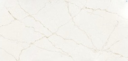 Próbka Silestone Blanc Élysée w ciepłej bieli z subtelnym beżowo-szarym użyleniem