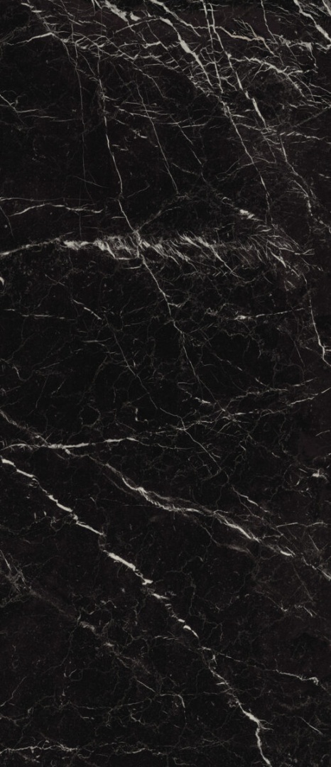 Marazzi Elegant Black z rozbudowaną siecią białych i jasnoszarych żył oraz satynowym wykończeniem