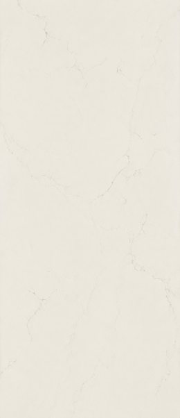 Marazzi Marble Look Altissimo z kremowobiałą bazą, subtelnym jasnoszarym użyleniem i połyskiem Lux