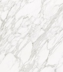 Neolith Calacatta Royale spiek kwarcowy  o śnieżnobiałym tle i złożonym, szaro-beżowym użyleniu z nutą złamanej bieli. 