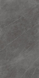 Pełna płyta Laminam I Naturali Pietra Grey Lucidato z grafitowym tłem i jasnym użyleniem.