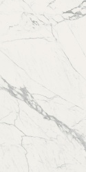 Marazzi Statuario Bookmatch B z jasną białą bazą oraz nieregularnym szarym i grafitowym żyłowaniem