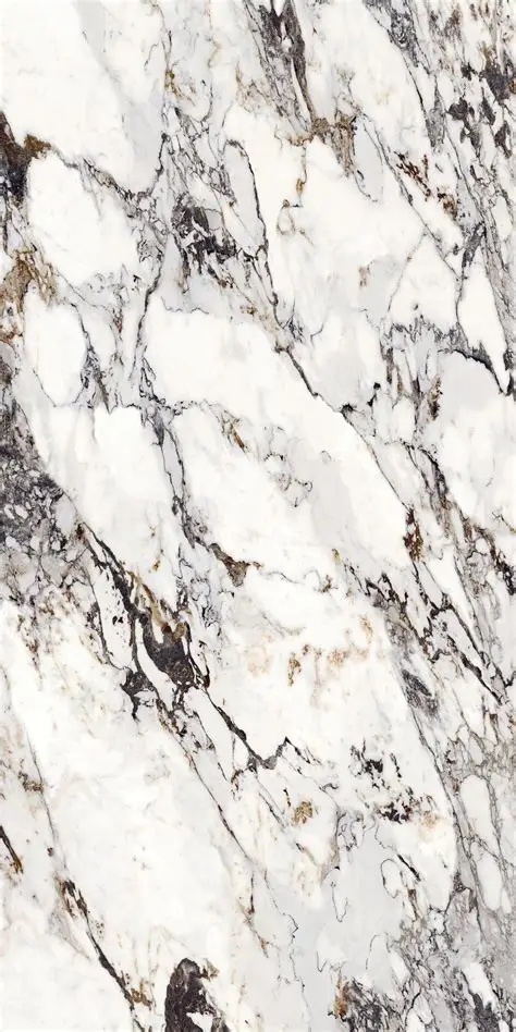 Marazzi Capraia Satin z jasną bazą, grafitowym użyleniem oraz brązowymi i złotawymi akcentami