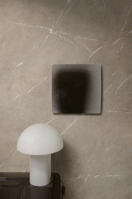Marazzi Tafu zastosowana jako dekoracyjna okładzina ścienna w eleganckim wnętrzu