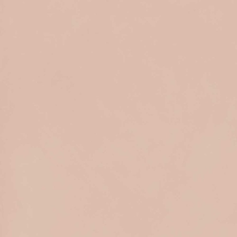 Marazzi Resin Look Rosa Antico z pudroworóżową bazą, subtelnymi chmurkami oraz delikatnymi beżowymi przejściami tonalnymi