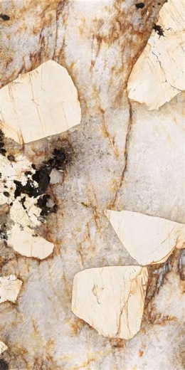 Marazzi Patagonia z kremowymi i beżowymi partiami, półtransparentną strukturą, rdzawymi przejściami i czarnymi akcentami