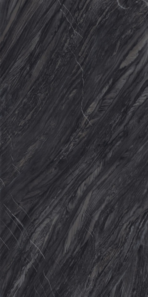 Marazzi Bahia Black z czarno-grafitową bazą, diagonalnymi pasmami i cienkimi jasnymi żyłkami