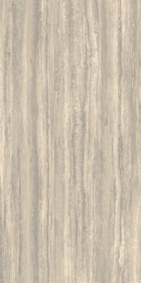 Marazzi Grande MPMJ Travertino Silver 3D Ink RT 120 × 278 cm Natural 6 mm to wielkoformatowa płyta gresowa o szaro-beżowej bazie i pionowym rysunku trawertynu. Naturalny mat, technologia 3D Ink oraz rektyfikowane krawędzie sprawdzają się na nowoczesnych ś