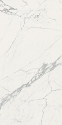 Marazzi Statuario Bookmatch A z jasną białą bazą oraz nieregularnym szarym i grafitowym żyłowaniem