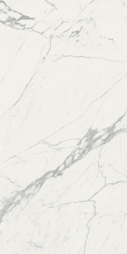 Marazzi Statuario Bookmatch A z jasną białą bazą oraz nieregularnym szarym i grafitowym żyłowaniem