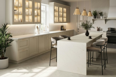 Silestone Persian White to kremowo-biały spiek kwarcowy z delikatnym żyłkowaniem. Kuchenne blaty robocze oraz ściany
