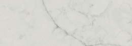 Cała płyta TechniStone Mystery White z lodowobiałą bazą i subtelnym użyleniem