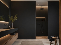 Łazienka z FLORIM Stone Color Black Matte, czarnym spiekiem zastosowanym jako okładzina ścienna