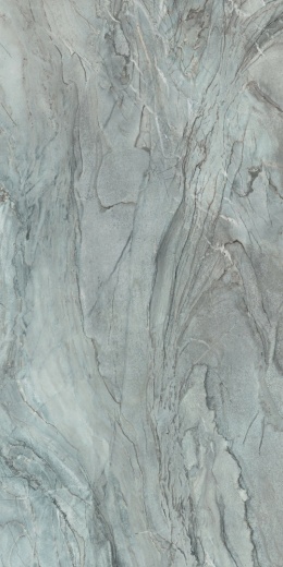 FLORIM Stone Marble Beryl Matte Silk, jasny szaro-niebieski spiek z naturalnym nieregularnym użyleniem.
