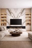 Nowoczesny salon z Marazzi Capraia bookmatch – jasne szafki,  marmurowe tło