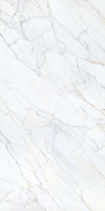 Marazzi Marble Look Calacatta Supreme – biała płyta z delikatnym złoto-szarym użyleniem