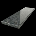 Parapet granitowy Steel Grey FALCO 2 lub 3 cm w polerowanym wykończeniu i grafitowej kolorystyce.