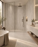 Łazienka wykończona FLORIM Stone Travertine Nut 6 mm Matte Silk z jasnym trawertynowym rysunkiem.