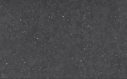 Silestone FFROM 03 – zbliżenie dekoru w ciemnej tonacji z drobnymi jasnymi akcentami i subtelną mineralną strukturą