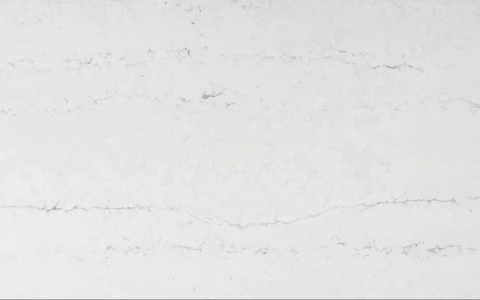 Struktura Silestone RAW A – jasna, złamana biel z subtelnymi szarymi niuansami i delikatnym mineralnym rysunkiem