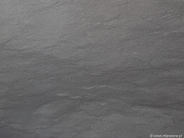 Black Vermont 20 mm Brushed – ciemny granit o grafitowej, matowej i delikatnie strukturalnej powierzchni.