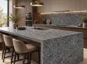 Steel Grey Brushed 20 i 30 mm – nowoczesna kuchnia z granitową wyspą, drewnianą zabudową i szczotkowaną powierzchnią.